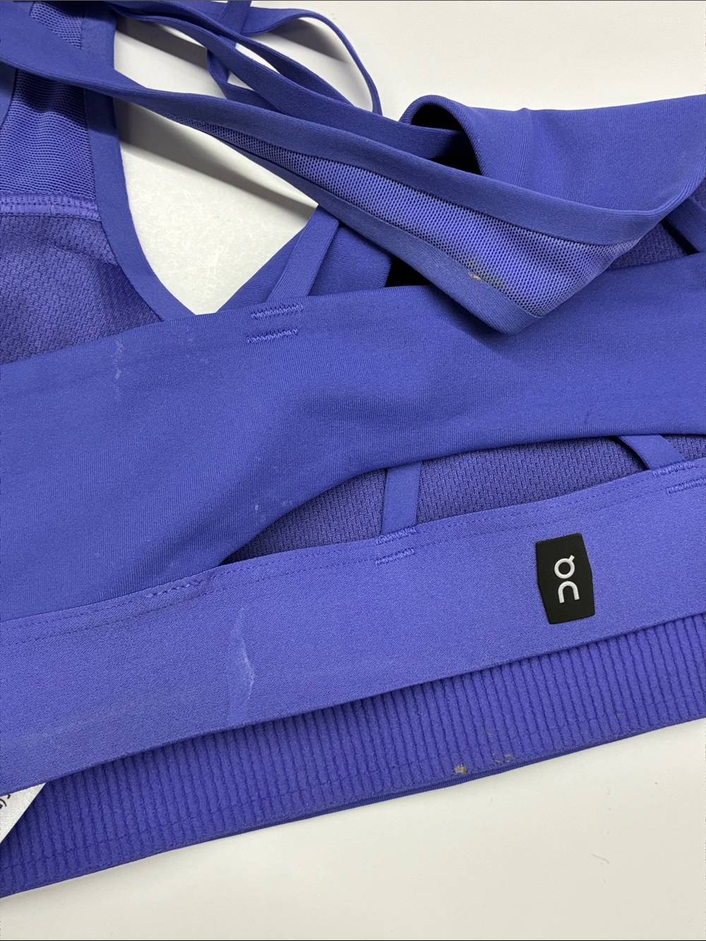NEW On Running Run on Clouds Women's Movement Bra Size Medium - Picture 4 of 4